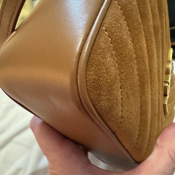 YSL camera bag is suede brown, very good condition beautiful color - Picture 10 of 17